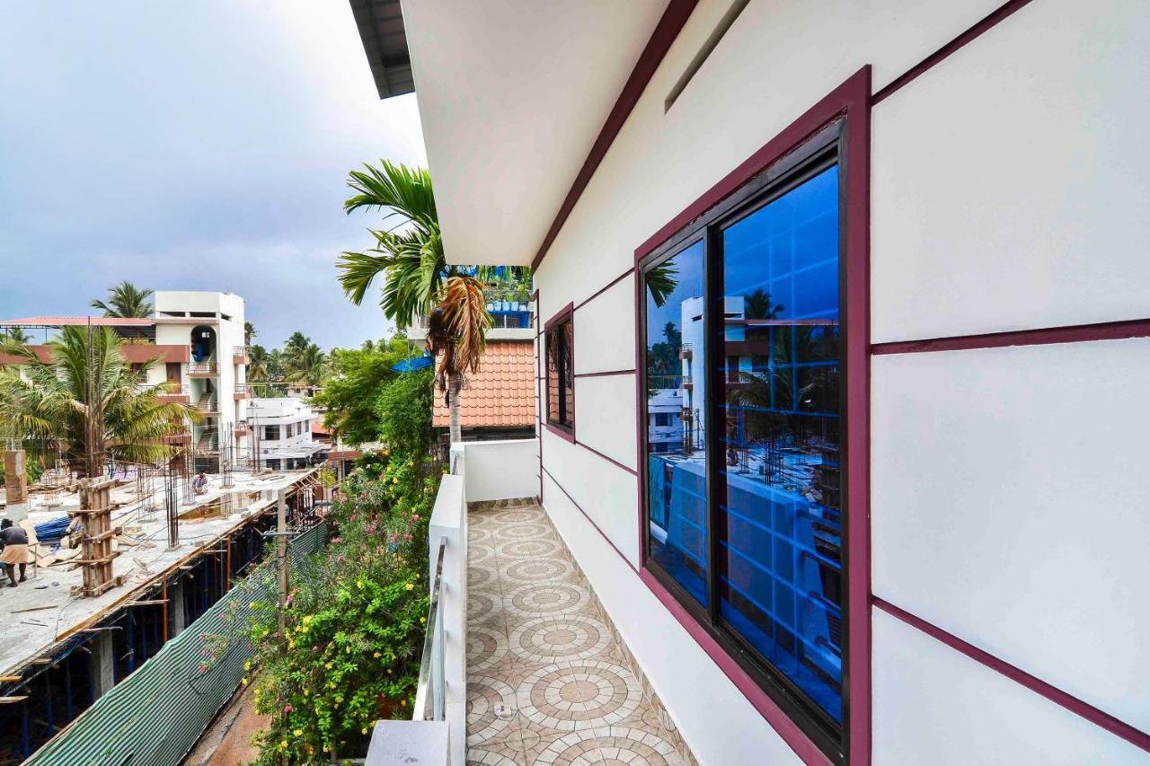 Oyo Home 81801 Akash Villa Trippapur Exterior foto