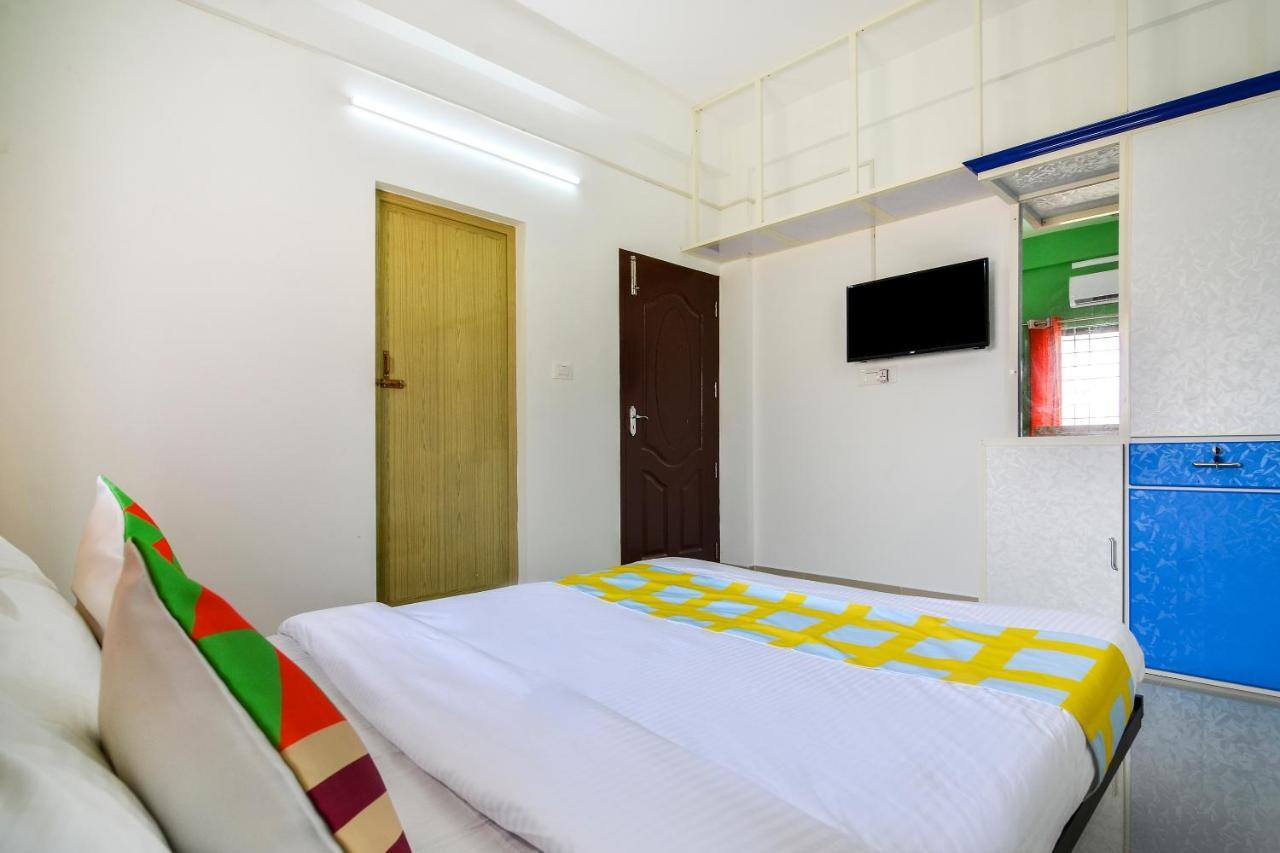Oyo Home 81801 Akash Villa Trippapur Exterior foto